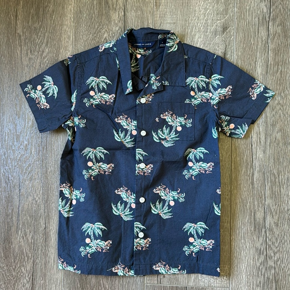 Janie and Jack Island Palm Poplin Canana Button Down Short Sleeve Shirt - Picture 4 of 8